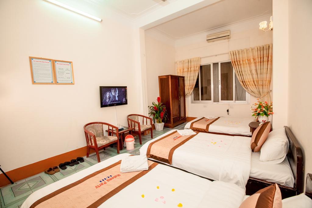 Halong Party Hostel Hạ Long Exterior foto