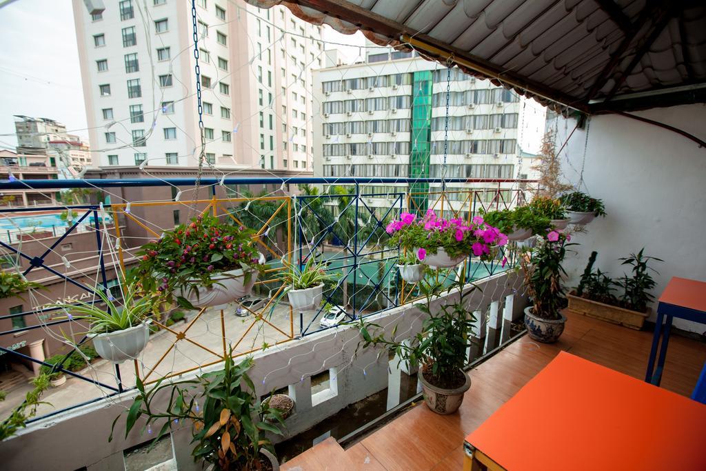 Halong Party Hostel Hạ Long Exterior foto