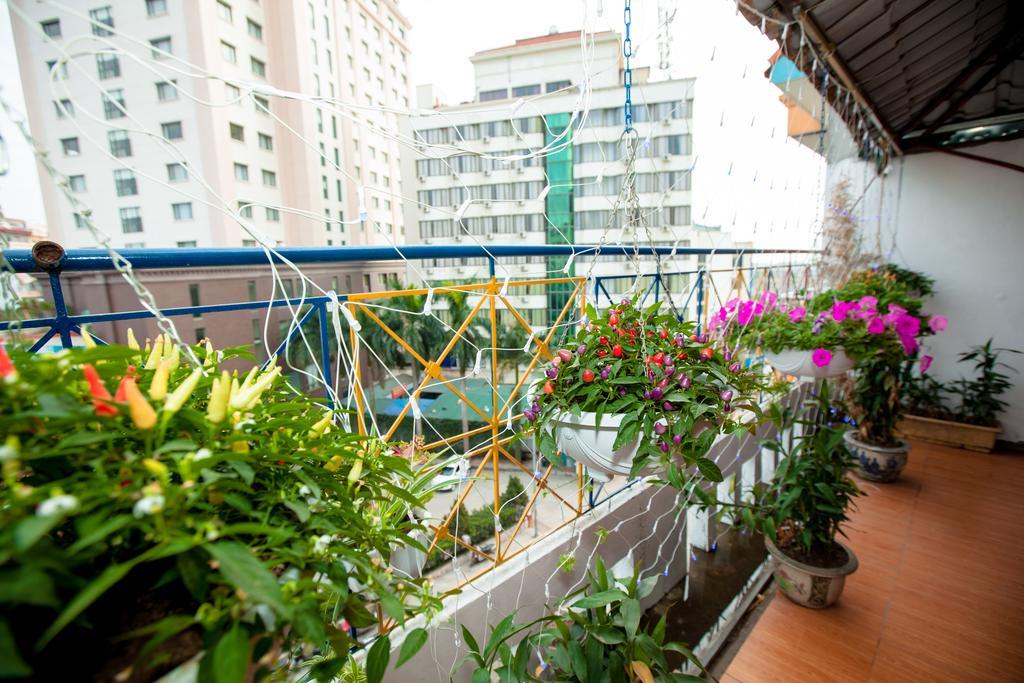 Halong Party Hostel Hạ Long Exterior foto