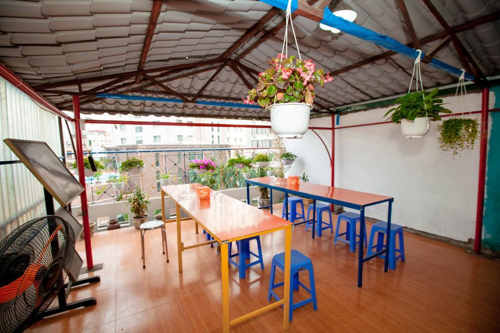 Halong Party Hostel Hạ Long Exterior foto